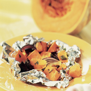 Baked pumpkin with red onion and sage