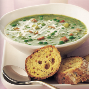 Herb-scented ham and pea soup