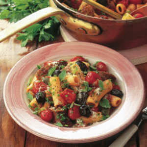 Rigatoni with garlicky sausage | Reader's Digest Australia