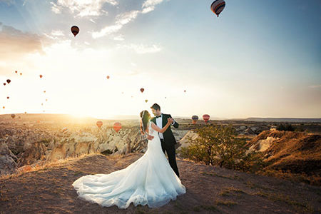 10 Fascinating Wedding Traditions from Around the World