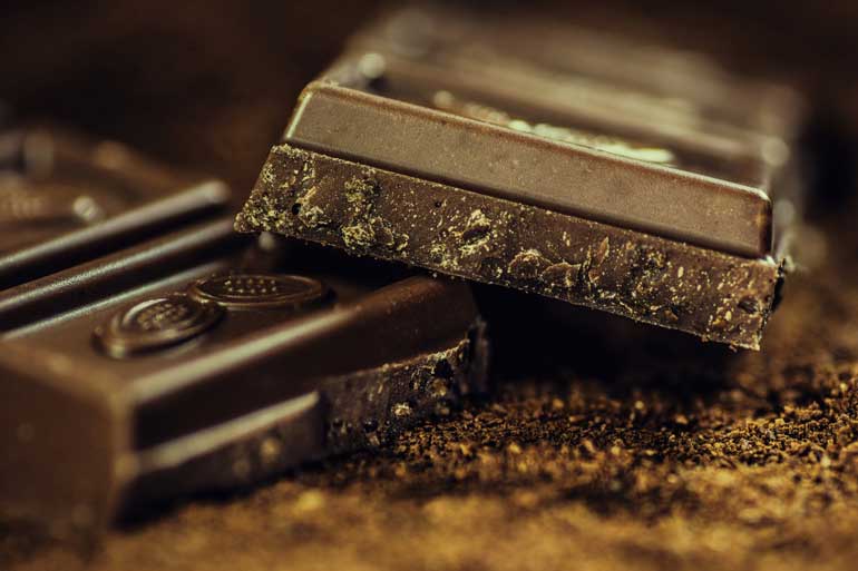 7. Satisfy a sweet tooth with dark chocolate