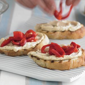 Hummous and Pepper Slices