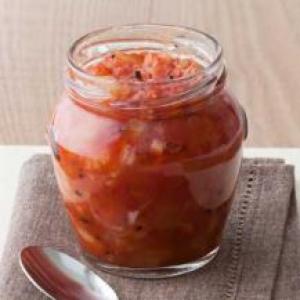 Spicy Tomato Chutney | Reader's Digest Australia