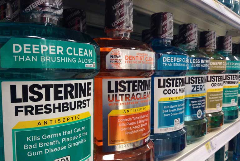 Spray some natural mint mouthwash