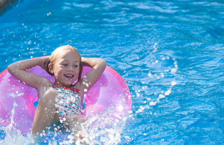 Keep an eye on your kid in the swimming pool