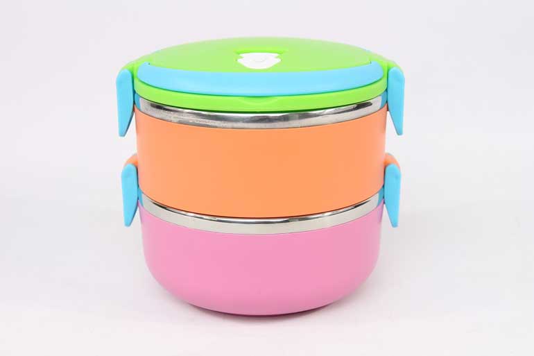 6. Use a reusable food container 