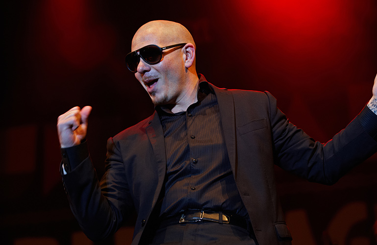 Pitbull predicted the disappearance of Malaysia flight 370