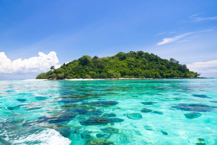 Vanishing islands
