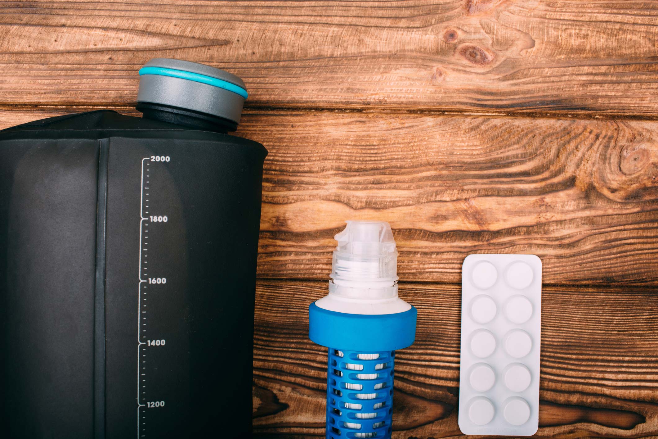 Reusable water bottle with filter