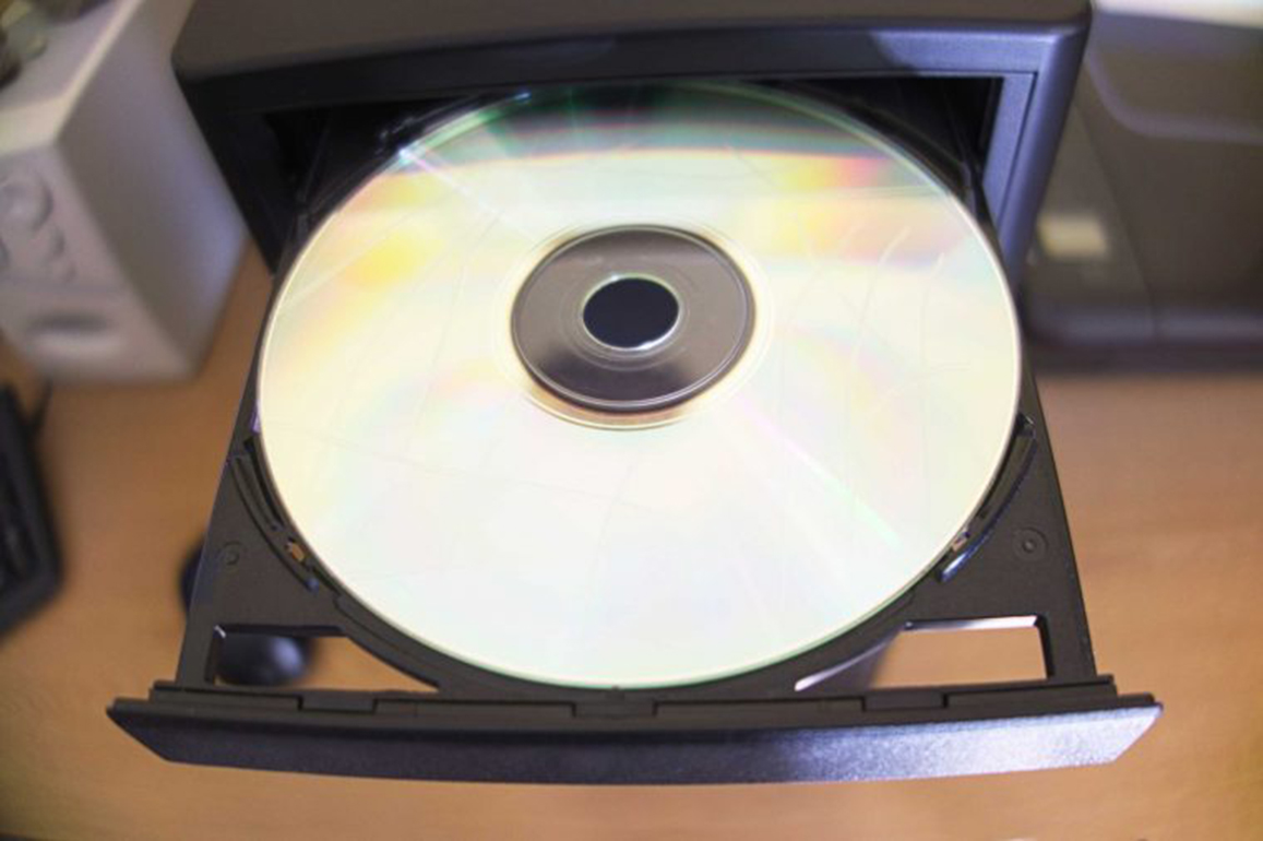 Prevent a scratched CD from skipping