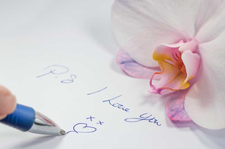 Romantic idea #2: Leave a note