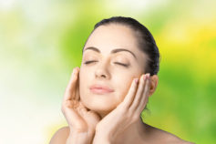 27 tricks for naturally glowing skin (no makeup or expensive products required!)