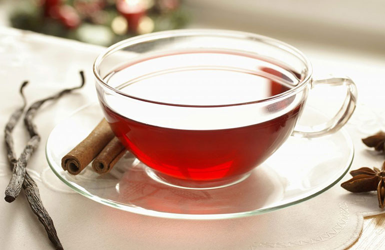 Sore throat remedy: clove tea