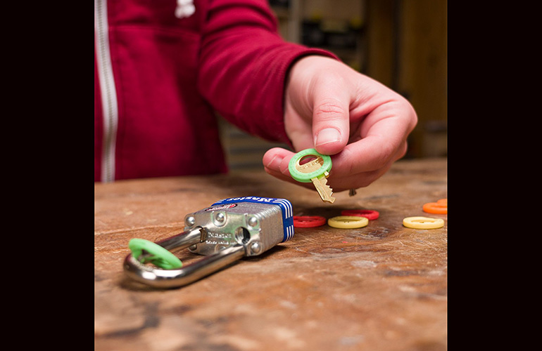 Colour-code padlocks and keys