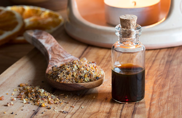 Toothache remedy: wash it with myrrh