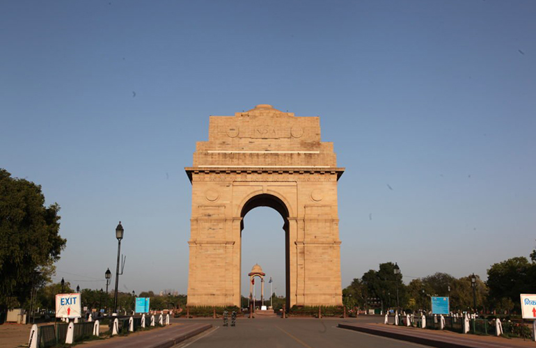 Crisp air in New Delhi