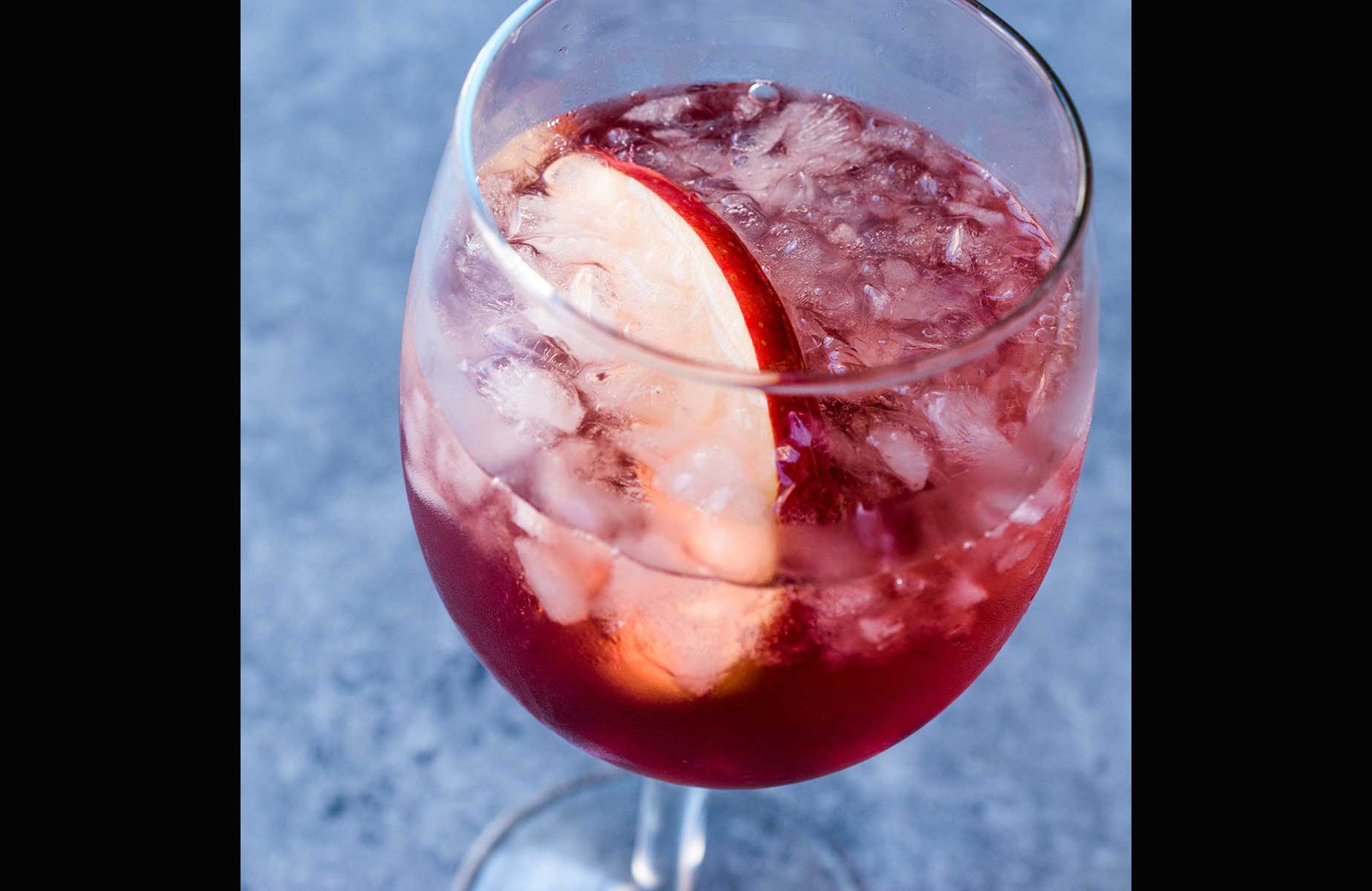 Turn wine into an instant cocktail