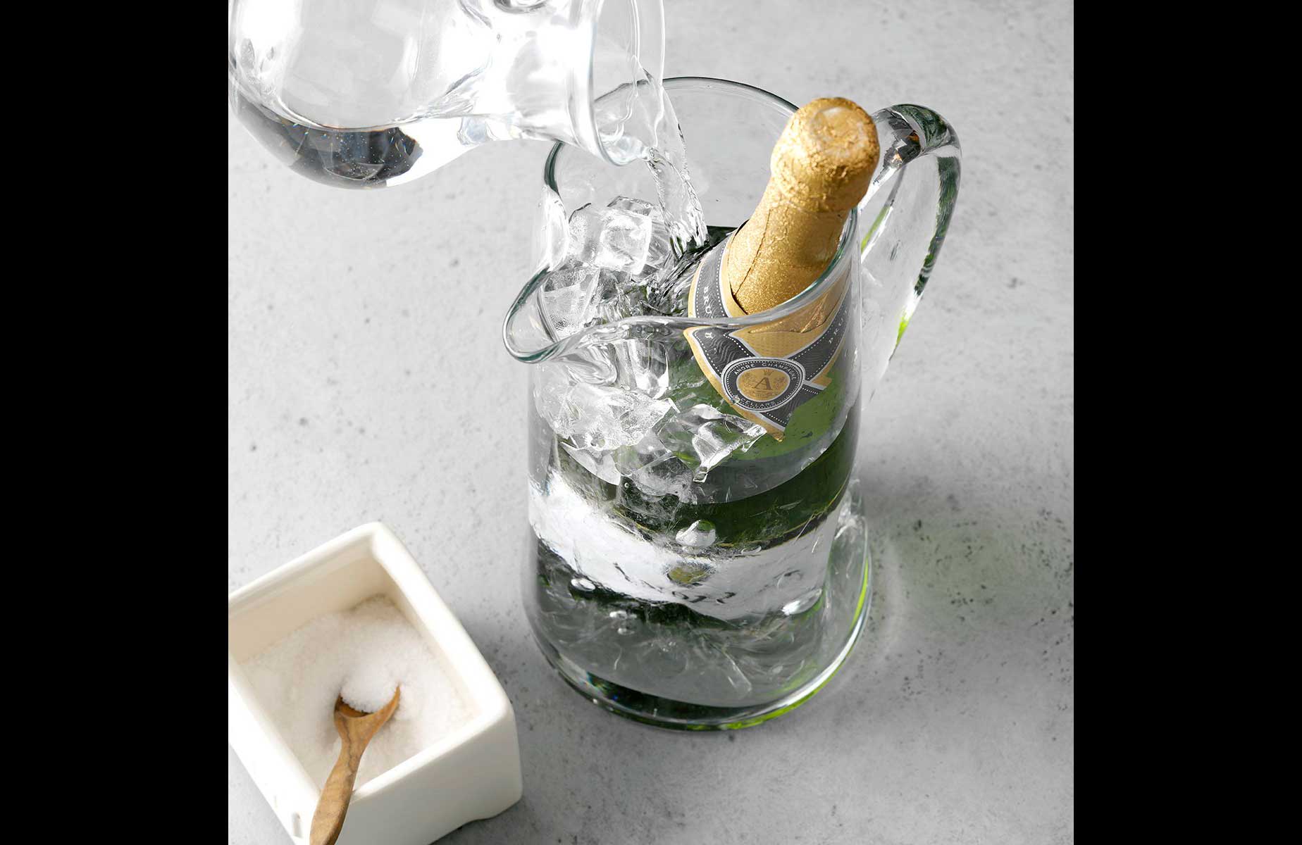 Chill wine super fast