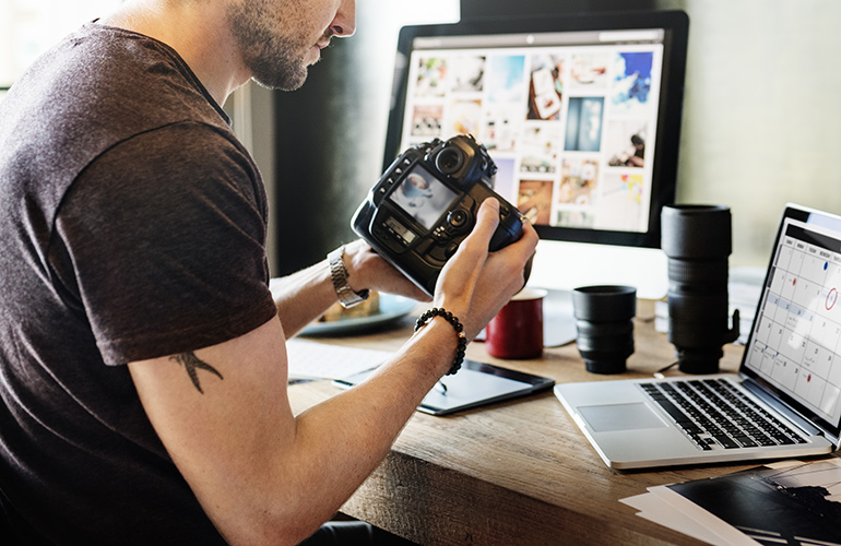 Back up your digital photos