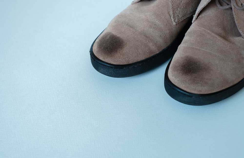 Clean smudges off suede