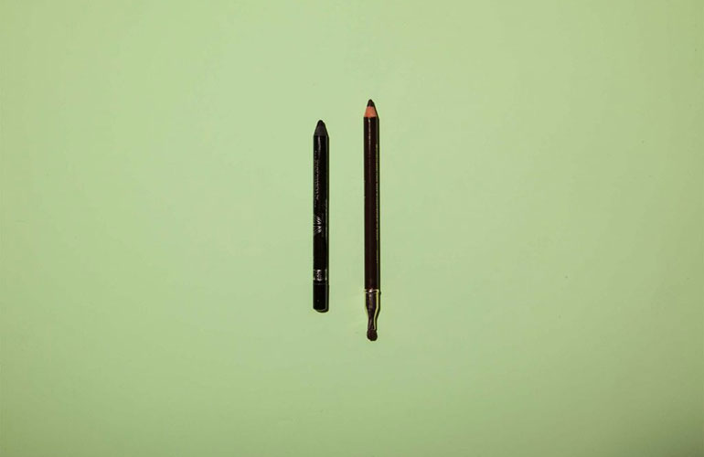 Smudge eyeliner for an instant smoky eye