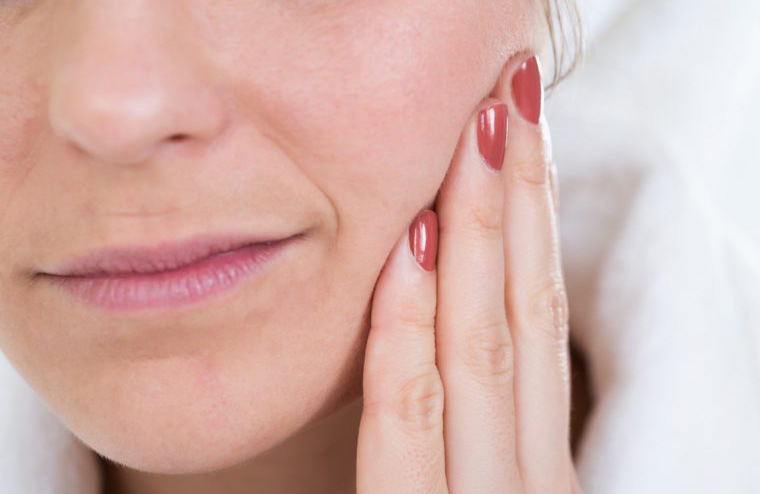 Your jaw is swollen, clicks or won’t open