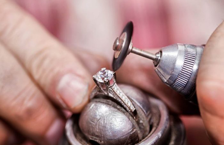 If you want to buy jewellery