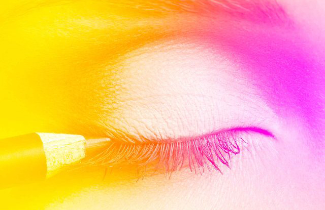 Choose waterproof eyeliner