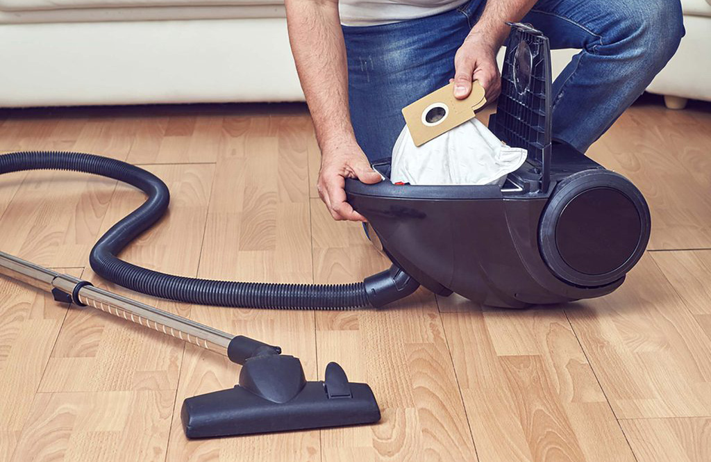 Mistake 3: Not cleaning the vacuum