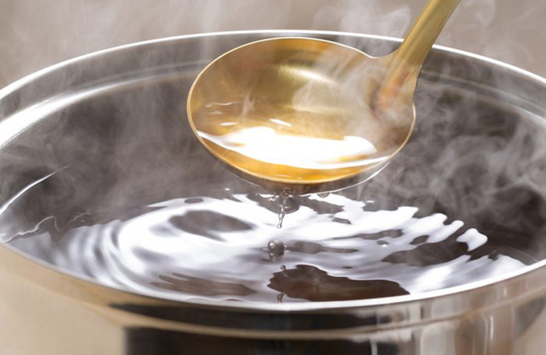 How to prepare a clear broth