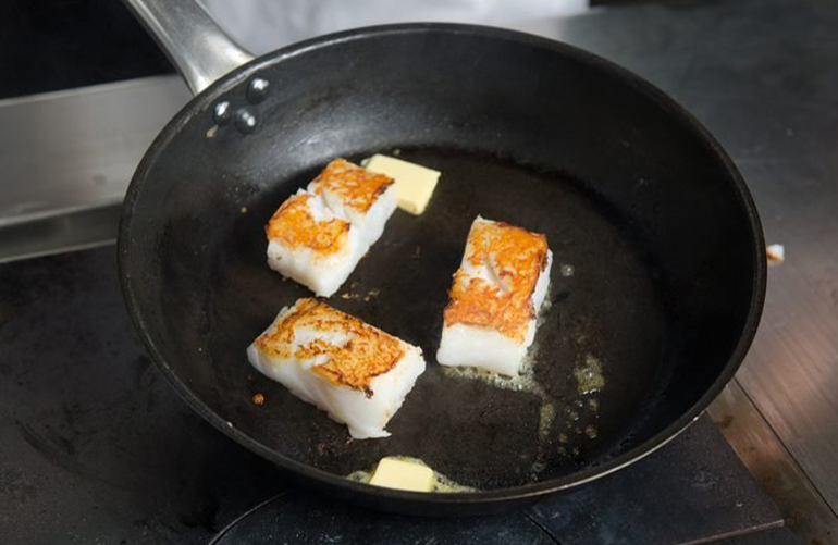 How to cook perfectly crusted fish