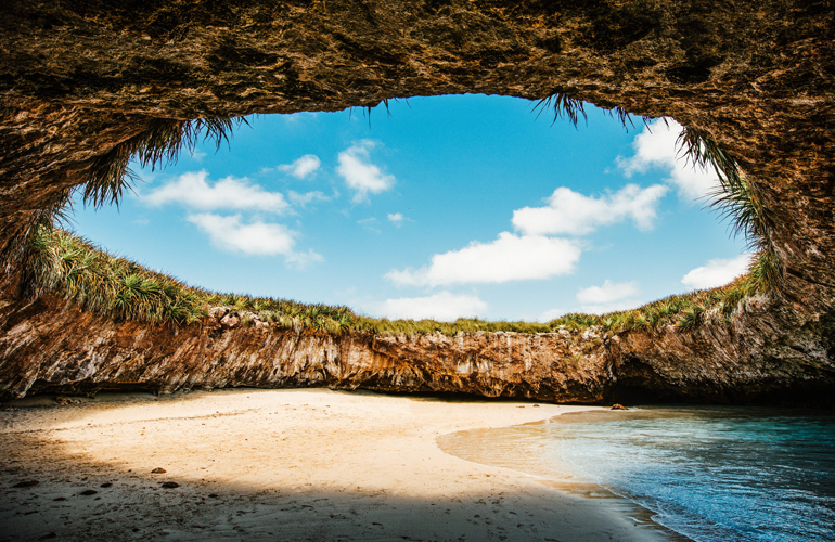 Playa Escondida – Marieta Islands, Mexico