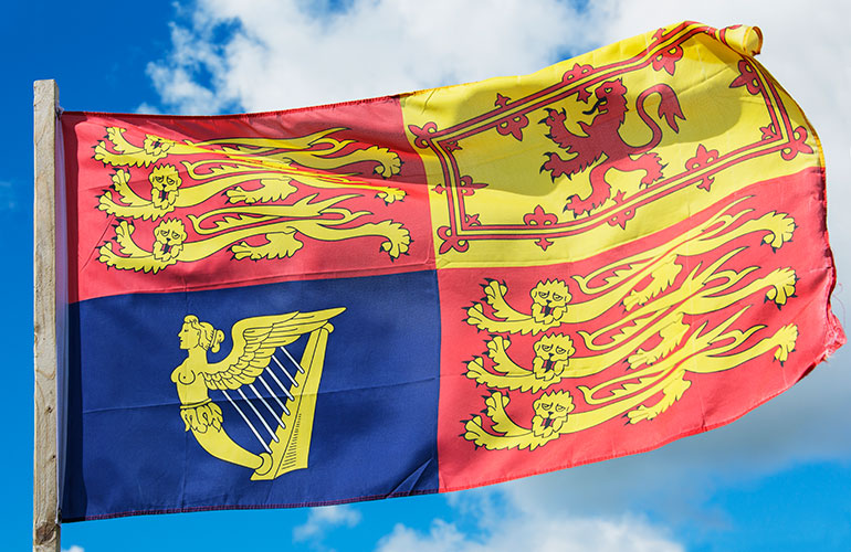 Here’s how to tell if the Queen is home