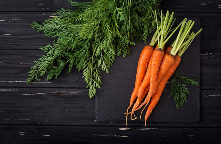 Store cut carrots, celery, and, asparagus in water