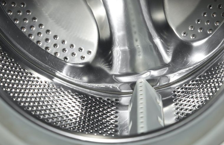 Not cleaning out your washing machine’s dispensers