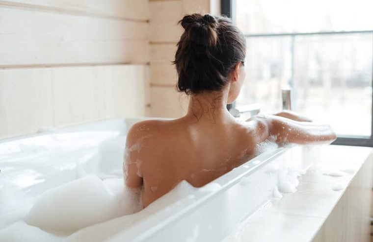 A relaxing bath