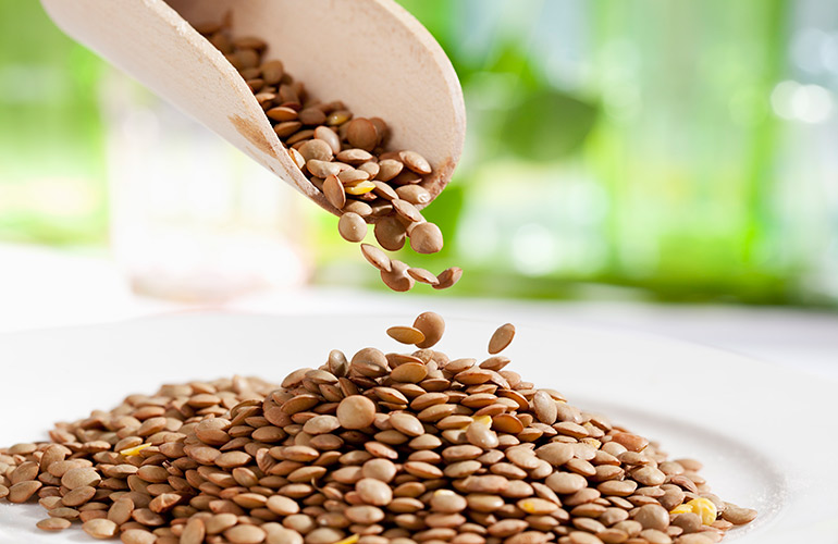 Dried red and green lentils