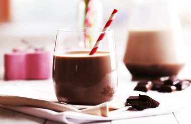 Low-fat chocolate milk
