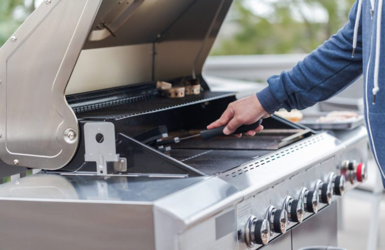 Clean your barbeque