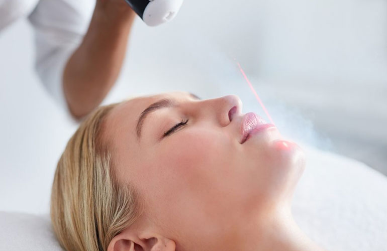 Cryotherapy facial