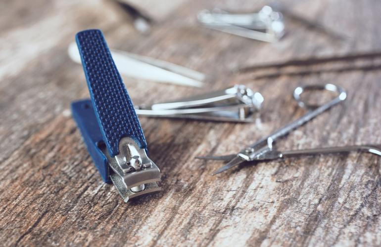 Try magnetic strips for metal trinkets