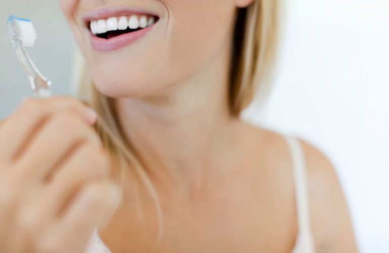 Whiten teeth