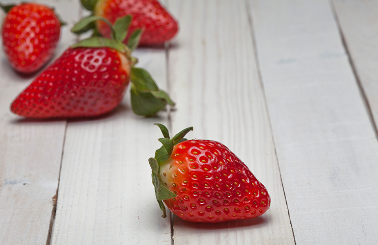 Strawberries: eat with peanut butter