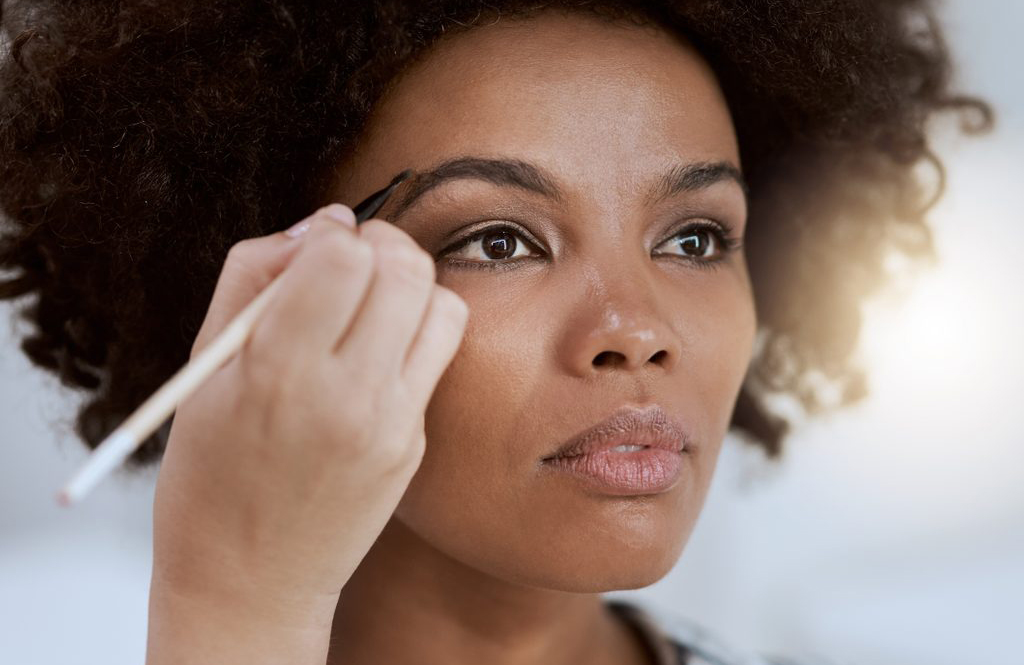 Thinning eyebrows