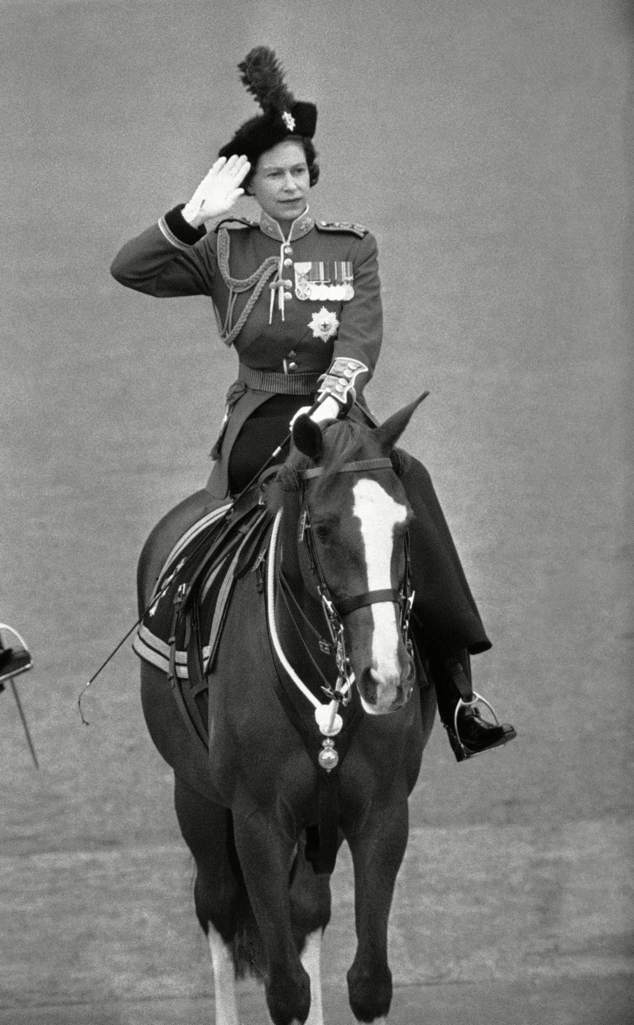 Elizabeth II takes the salute