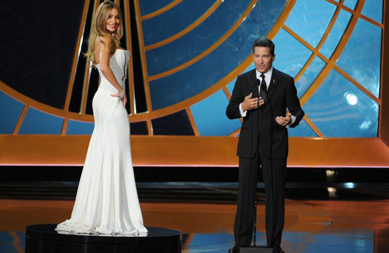 Sofia Vergara’s pedestal gag at the 2014 Emmys