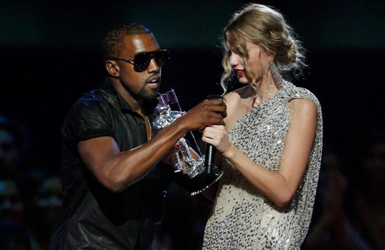 Kanye West interrupts Taylor Swift at the 2009 MTV Video Music Awards