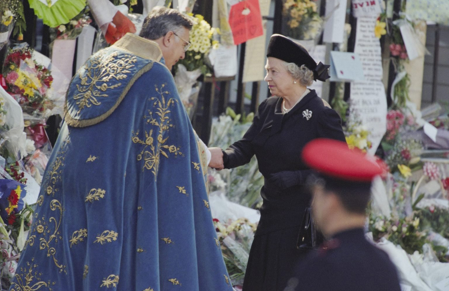 How did Queen Elizabeth react to Princess Diana’s death?