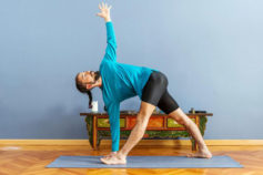 Reverse Triangle Pose (Parivrtta Trikonasan) 
