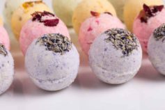 The 6 best bath bomb recipes for every mood